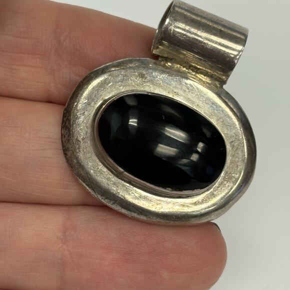 Vintage Mexico 925 Sterling Silver Black Onyx Pendant Heavy Oval - Picture 3 of 9